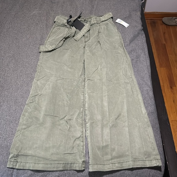 Paige Harper wide leg, high waisted paper bag pants, NWT, 30 - Picture 2 of 16